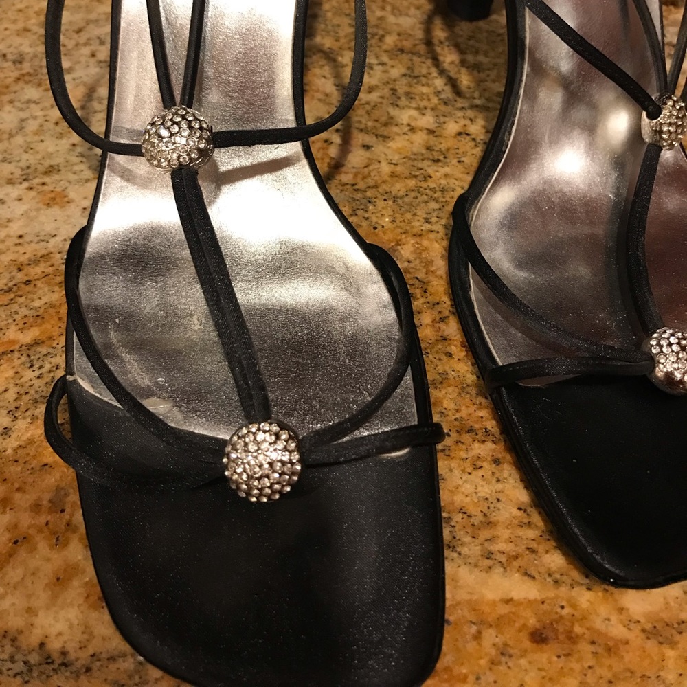 🆑 Crystal Bling 9.5 Heel 🎀 - Picture 7 of 7